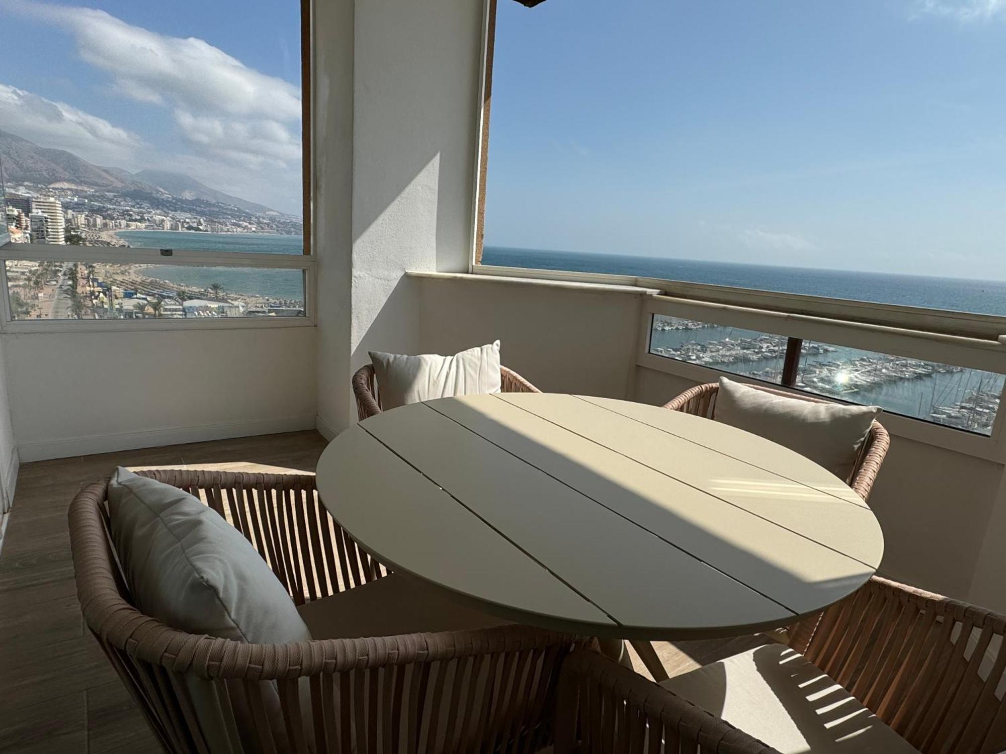 Atico 1 Con Vistas Frontales Al Mar By Sur Appartamento *